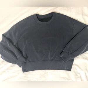 Like New lululemon cropped crew